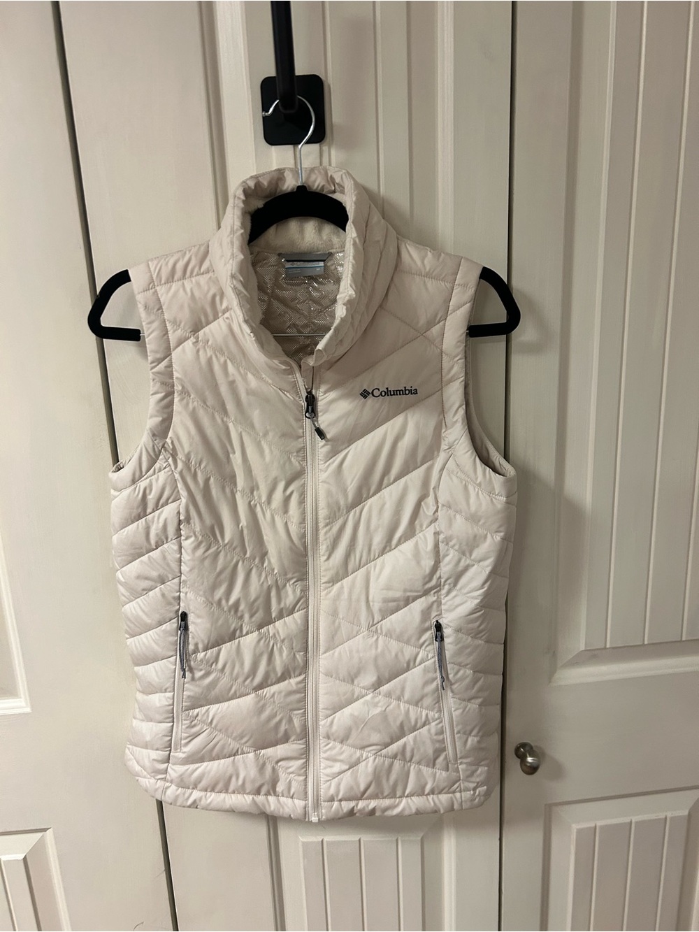 Columbia Women's Quilted Puffer Vest in Cream
